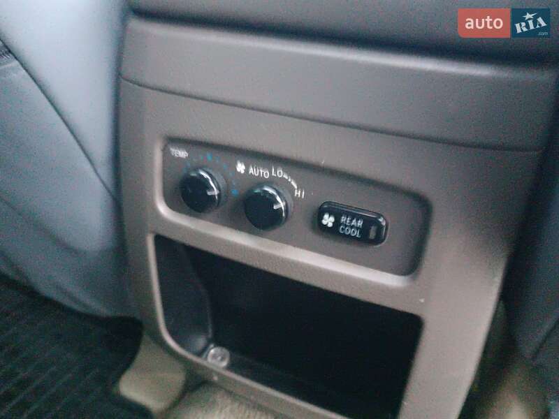 Внедорожник / Кроссовер Toyota Land Cruiser Prado 2006 в Хусте