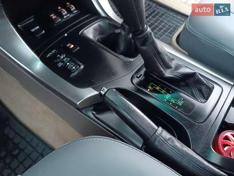 Внедорожник / Кроссовер Toyota Land Cruiser Prado 2006 в Хусте