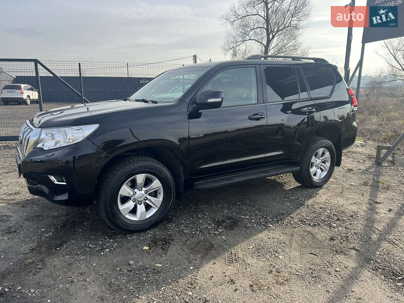 Позашляховик / Кросовер Toyota Land Cruiser Prado 2019 в Києві фото 4 Позашляховик / Кросовер Toyota Land Cruiser Prado 2019 в Києві