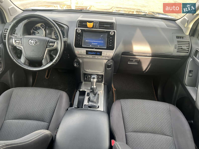 Позашляховик / Кросовер Toyota Land Cruiser Prado 2019 в Києві фото 22 Позашляховик / Кросовер Toyota Land Cruiser Prado 2019 в Києві