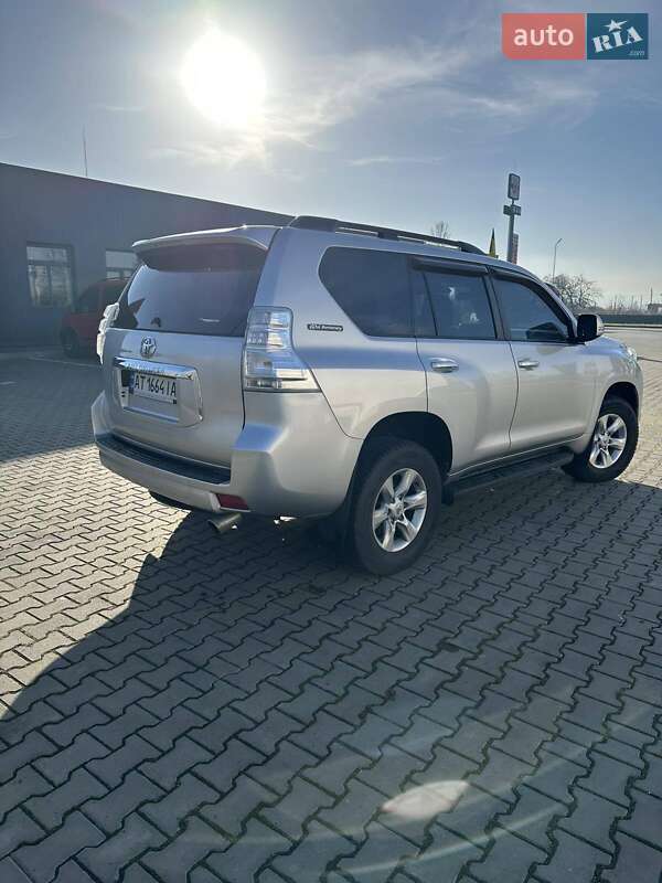 Внедорожник / Кроссовер Toyota Land Cruiser Prado 2012 в Коломые