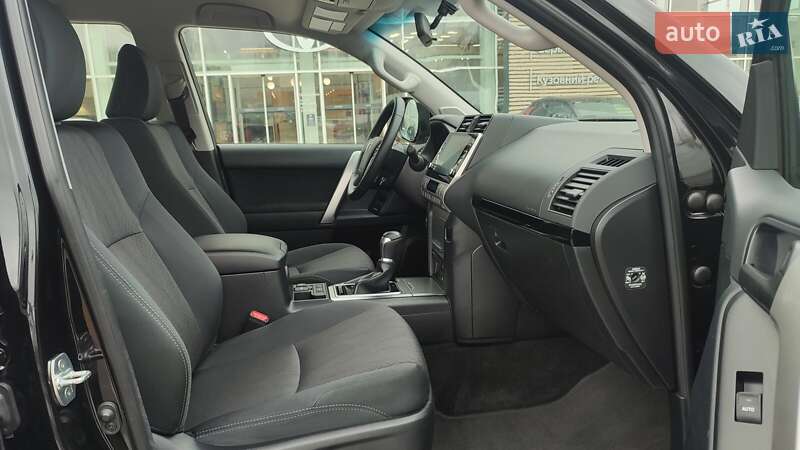 Внедорожник / Кроссовер Toyota Land Cruiser Prado 2023 в Киеве фото 9 Внедорожник / Кроссовер Toyota Land Cruiser Prado 2023 в Киеве