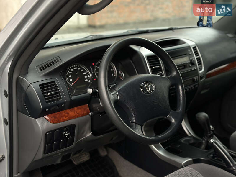 Внедорожник / Кроссовер Toyota Land Cruiser Prado 2006 в Хмельницком