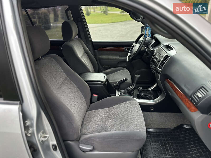 Внедорожник / Кроссовер Toyota Land Cruiser Prado 2006 в Хмельницком