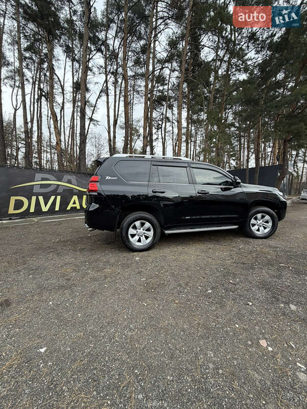 Позашляховик / Кросовер Toyota Land Cruiser Prado 2019 в Києві