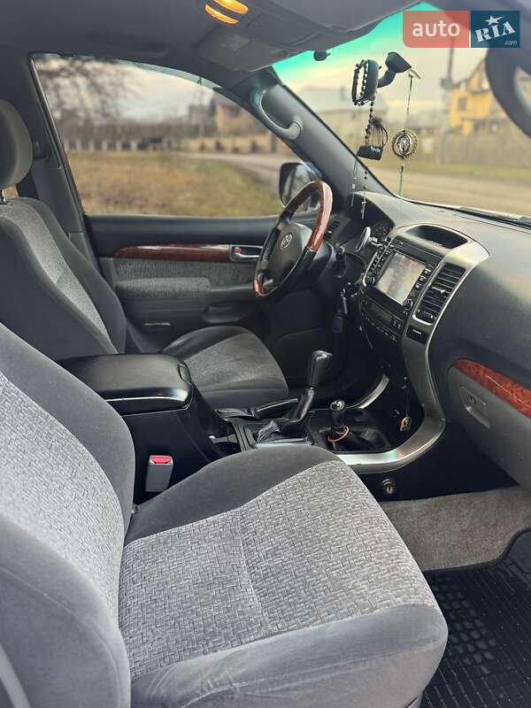 Позашляховик / Кросовер Toyota Land Cruiser Prado 2006 в Тернополі