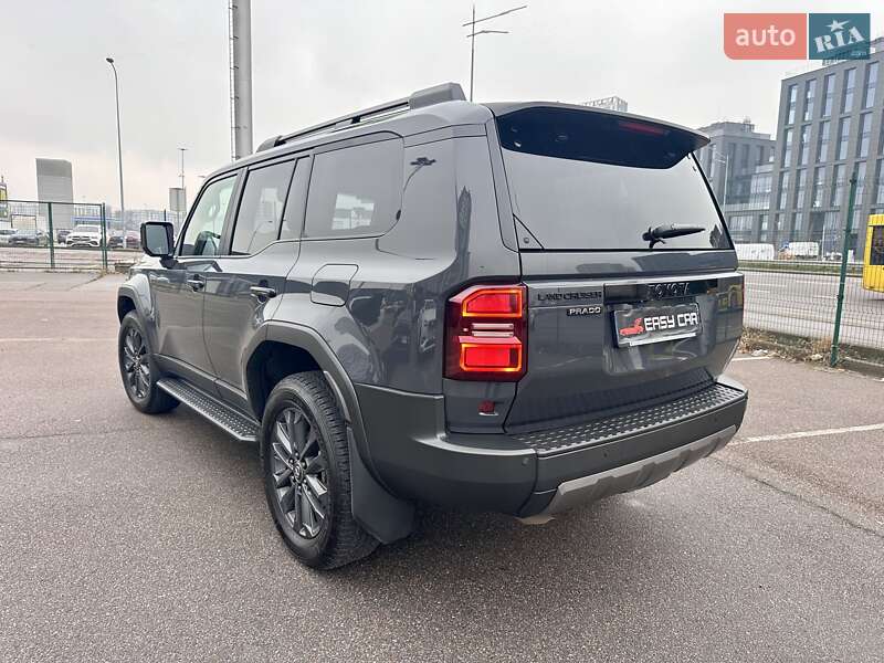 Позашляховик / Кросовер Toyota Land Cruiser Prado 2024 в Києві
