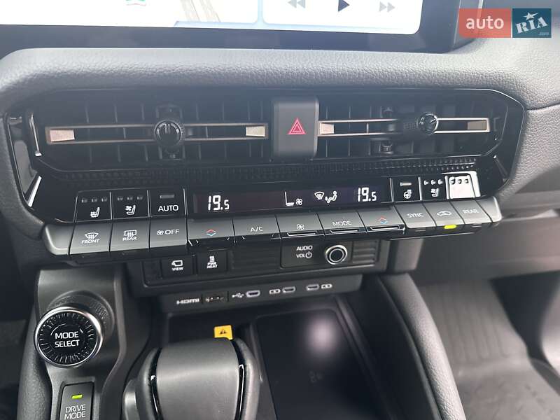 Позашляховик / Кросовер Toyota Land Cruiser Prado 2024 в Києві