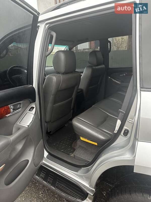 Позашляховик / Кросовер Toyota Land Cruiser Prado 2006 в Києві