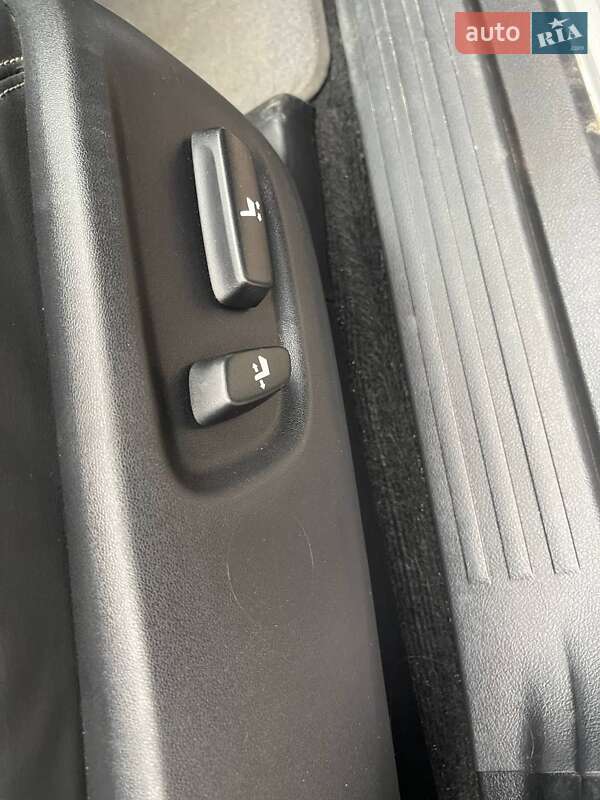 Позашляховик / Кросовер Toyota Land Cruiser Prado 2018 в Миронівці