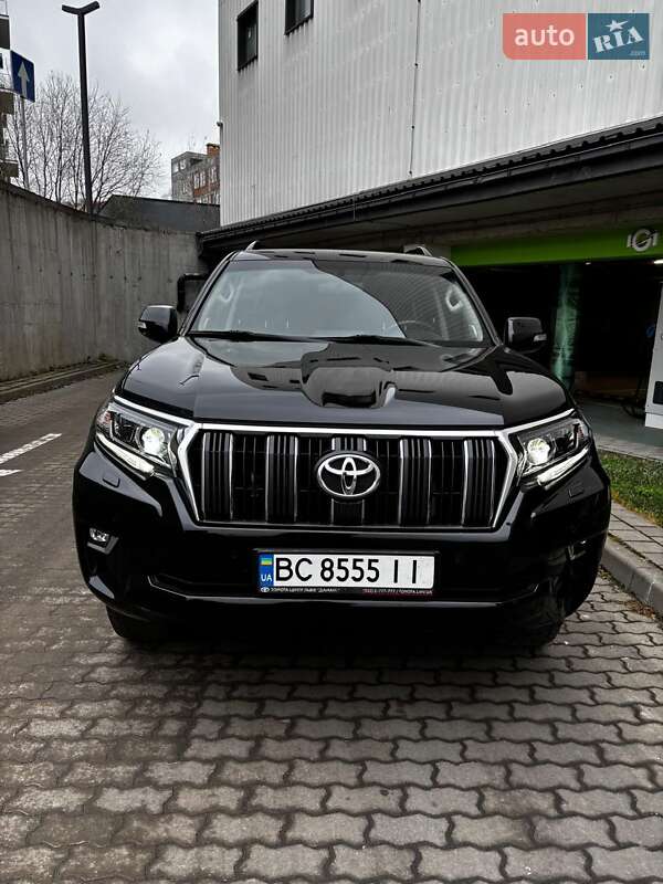 Позашляховик / Кросовер Toyota Land Cruiser Prado 2018 в Львові фото 2 Позашляховик / Кросовер Toyota Land Cruiser Prado 2018 в Львові