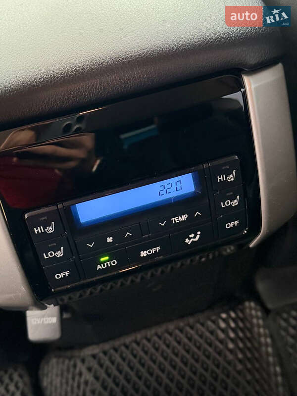 Позашляховик / Кросовер Toyota Land Cruiser Prado 2022 в Києві