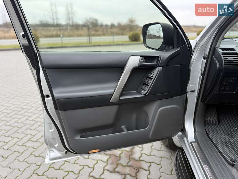 Внедорожник / Кроссовер Toyota Land Cruiser Prado 2013 в Ивано-Франковске