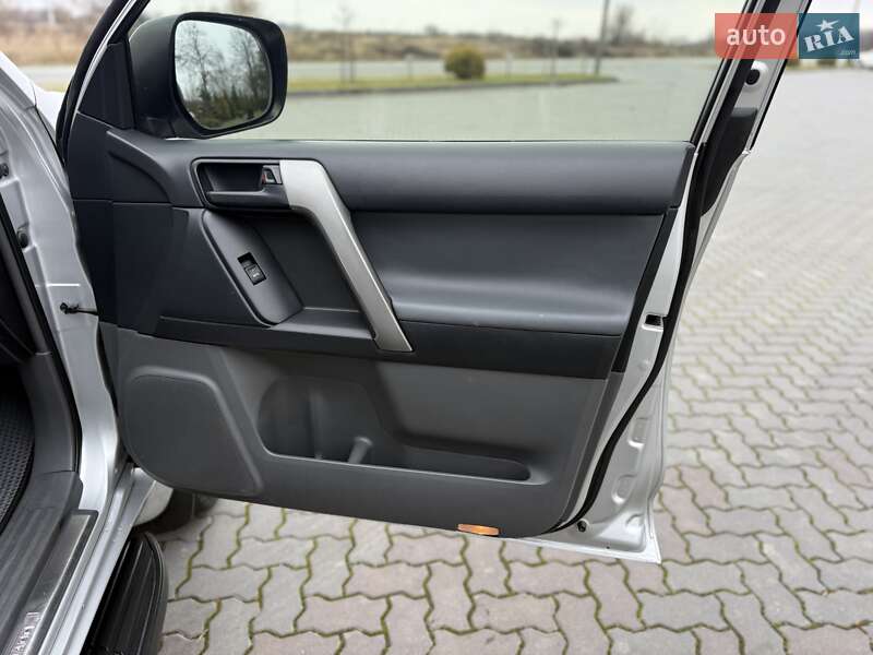 Внедорожник / Кроссовер Toyota Land Cruiser Prado 2013 в Ивано-Франковске