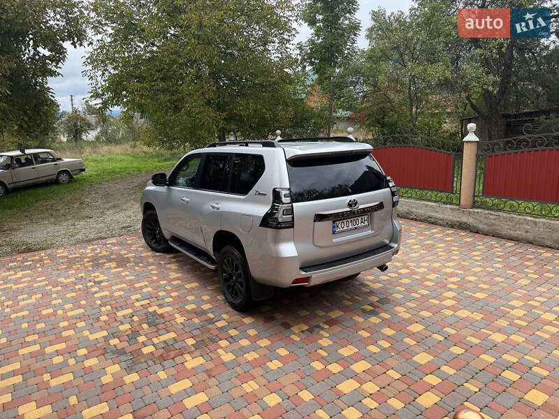 Позашляховик / Кросовер Toyota Land Cruiser Prado 2021 в Тячеві