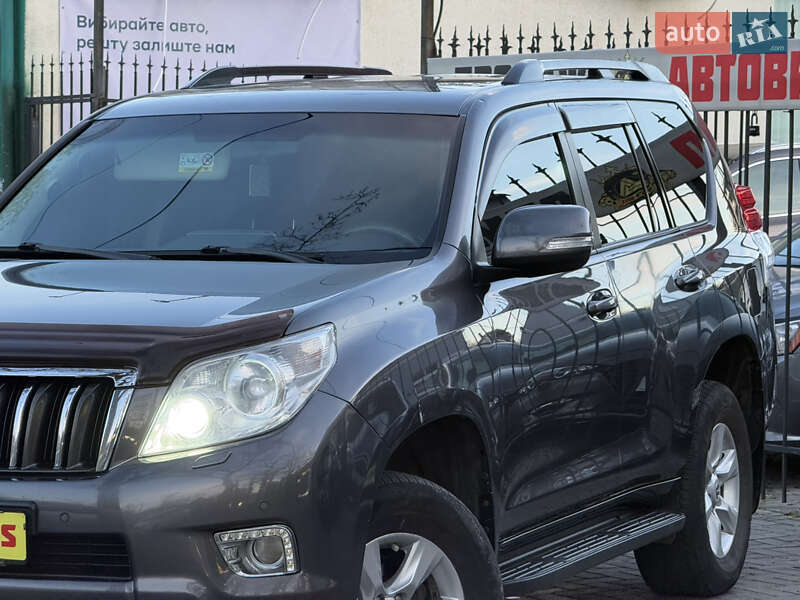 Позашляховик / Кросовер Toyota Land Cruiser Prado 2013 в Миколаєві