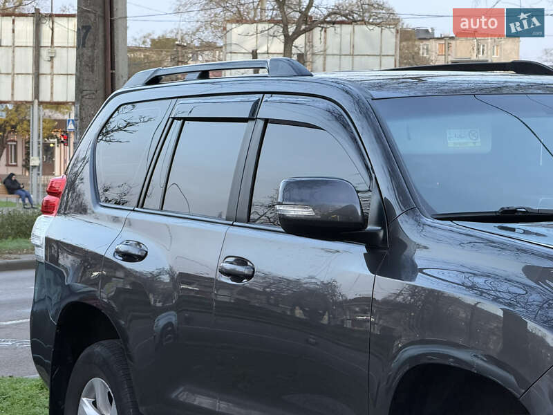 Позашляховик / Кросовер Toyota Land Cruiser Prado 2013 в Миколаєві