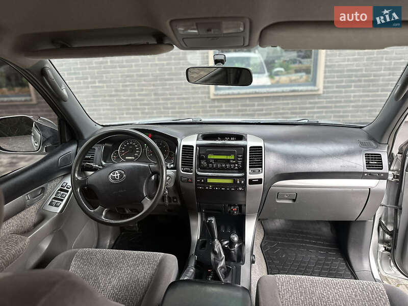 Позашляховик / Кросовер Toyota Land Cruiser Prado 2006 в Коломиї фото 16 Позашляховик / Кросовер Toyota Land Cruiser Prado 2006 в Коломиї