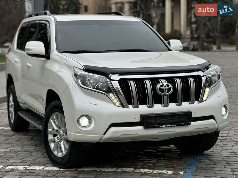 Позашляховик / Кросовер Toyota Land Cruiser Prado 2016 в Харкові