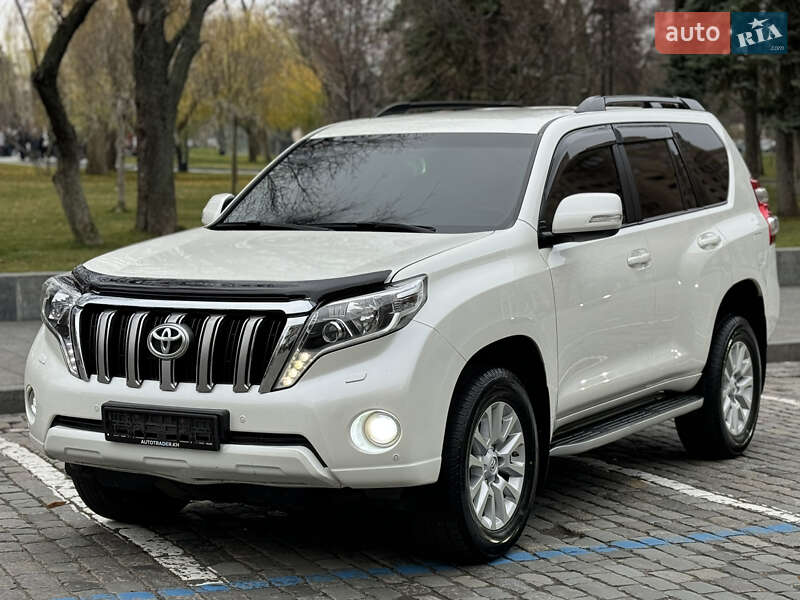 Позашляховик / Кросовер Toyota Land Cruiser Prado 2016 в Харкові