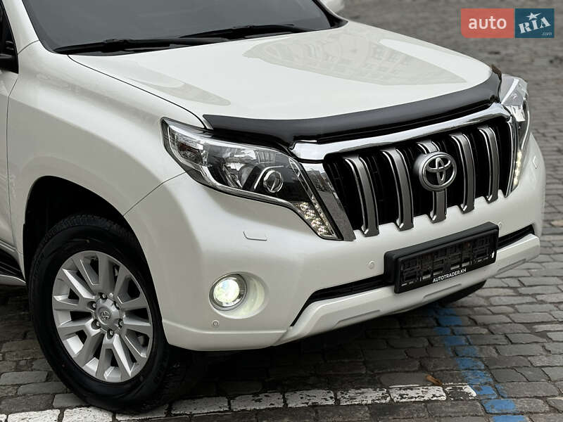 Позашляховик / Кросовер Toyota Land Cruiser Prado 2016 в Харкові