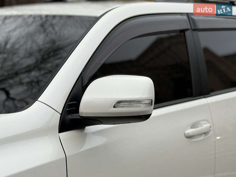 Позашляховик / Кросовер Toyota Land Cruiser Prado 2016 в Харкові