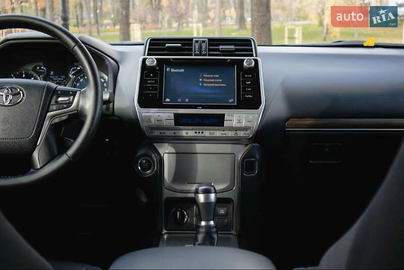 Внедорожник / Кроссовер Toyota Land Cruiser Prado 2017 в Киеве