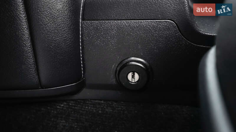 Внедорожник / Кроссовер Toyota Land Cruiser Prado 2020 в Львове