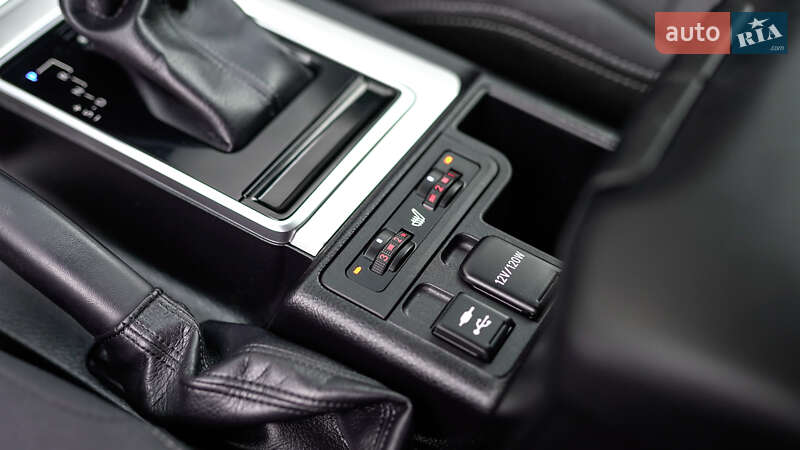 Внедорожник / Кроссовер Toyota Land Cruiser Prado 2020 в Львове