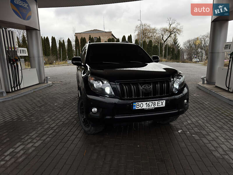 Позашляховик / Кросовер Toyota Land Cruiser Prado 2010 в Тернополі
