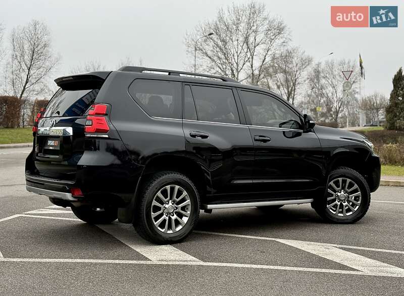 Внедорожник / Кроссовер Toyota Land Cruiser Prado 2020 в Киеве фото 16 Внедорожник / Кроссовер Toyota Land Cruiser Prado 2020 в Киеве