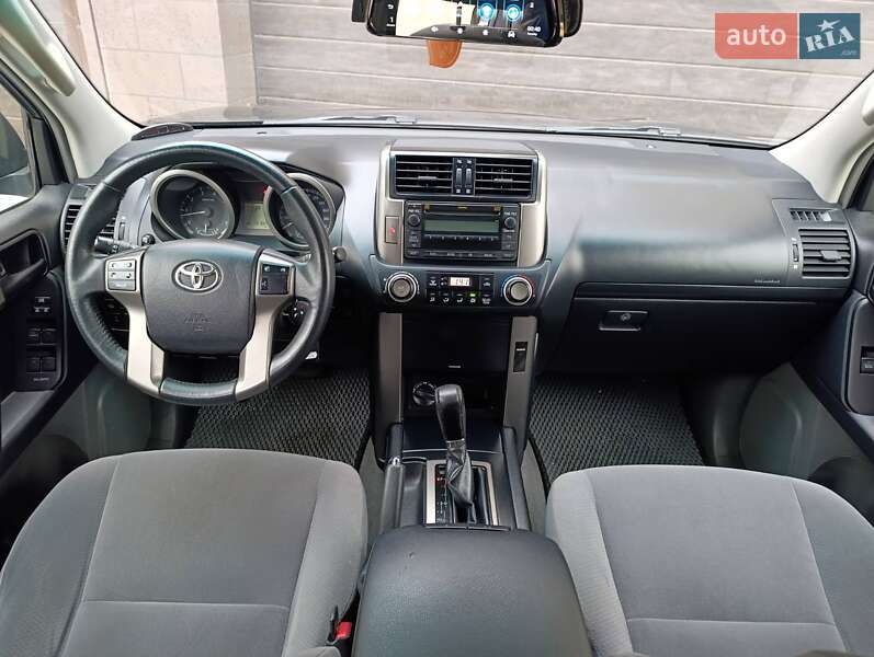 Внедорожник / Кроссовер Toyota Land Cruiser Prado 2012 в Николаеве