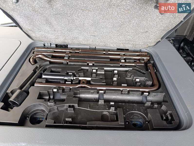 Внедорожник / Кроссовер Toyota Land Cruiser Prado 2012 в Николаеве