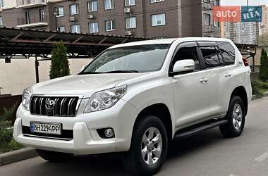 Позашляховик / Кросовер Toyota Land Cruiser Prado 2010 в Одесі