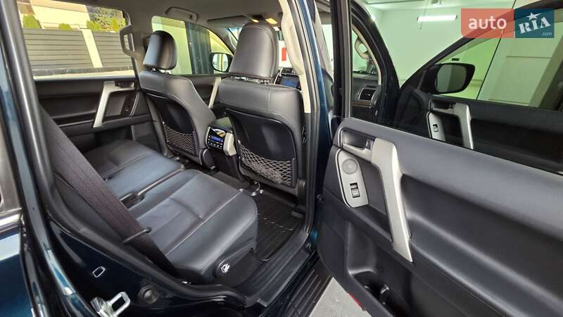 Внедорожник / Кроссовер Toyota Land Cruiser Prado 2020 в Виноградове