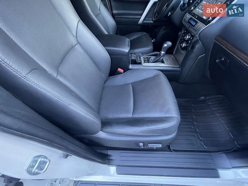 Позашляховик / Кросовер Toyota Land Cruiser Prado 2022 в Чернігові фото 13 Позашляховик / Кросовер Toyota Land Cruiser Prado 2022 в Чернігові