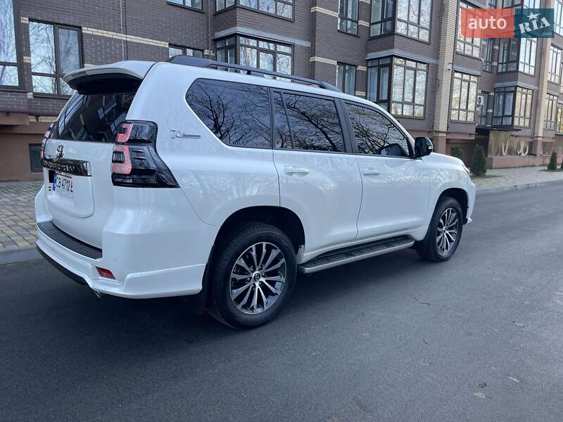 Позашляховик / Кросовер Toyota Land Cruiser Prado 2022 в Чернігові фото 32 Позашляховик / Кросовер Toyota Land Cruiser Prado 2022 в Чернігові