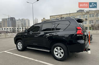 Внедорожник / Кроссовер Toyota Land Cruiser Prado 2020 в Киеве