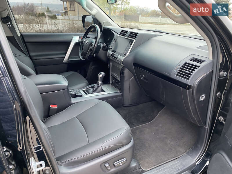 Внедорожник / Кроссовер Toyota Land Cruiser Prado 2020 в Днепре фото 9 Внедорожник / Кроссовер Toyota Land Cruiser Prado 2020 в Днепре