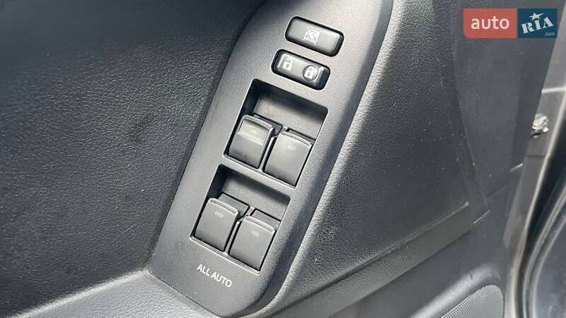 Внедорожник / Кроссовер Toyota Land Cruiser Prado 2015 в Киеве