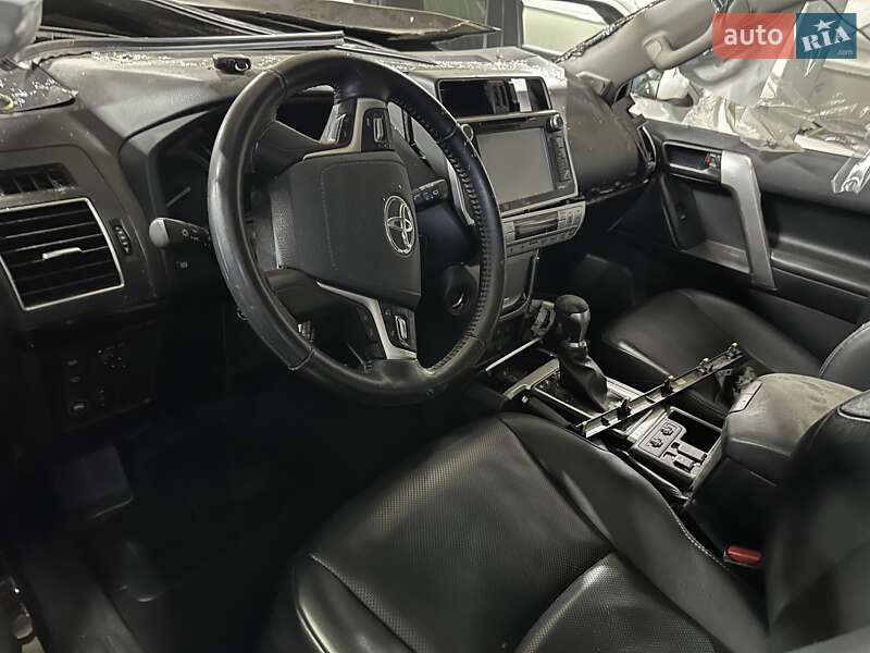 Внедорожник / Кроссовер Toyota Land Cruiser Prado 2019 в Днепре