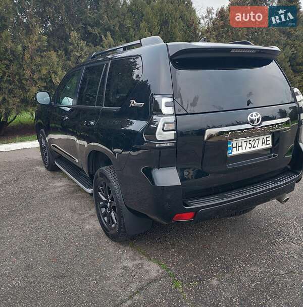 Внедорожник / Кроссовер Toyota Land Cruiser Prado 2021 в Одессе