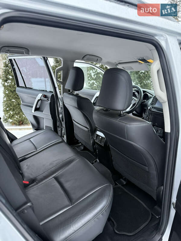 Внедорожник / Кроссовер Toyota Land Cruiser Prado 2014 в Львове фото 15 Внедорожник / Кроссовер Toyota Land Cruiser Prado 2014 в Львове