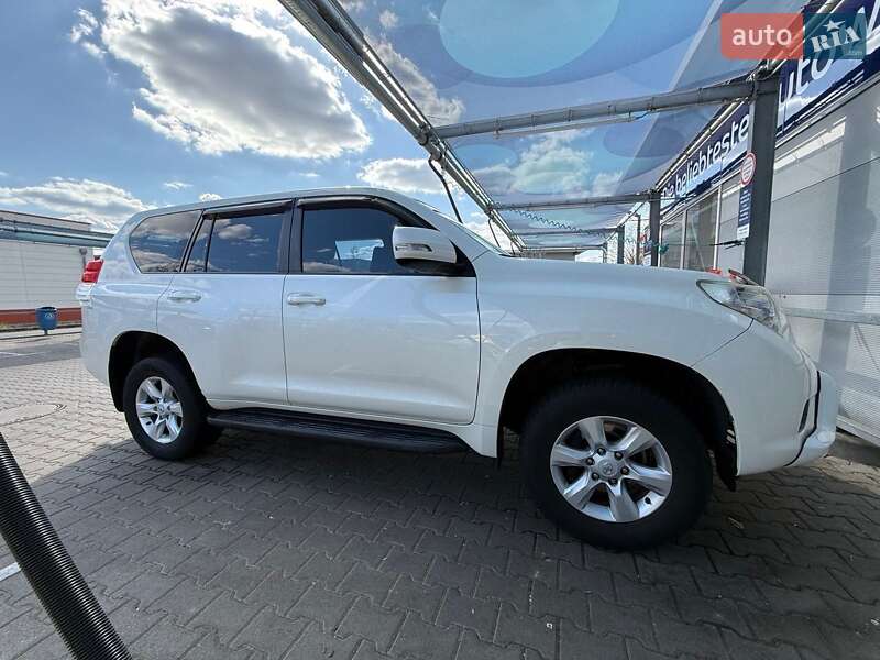 Toyota Land Cruiser Prado 2010