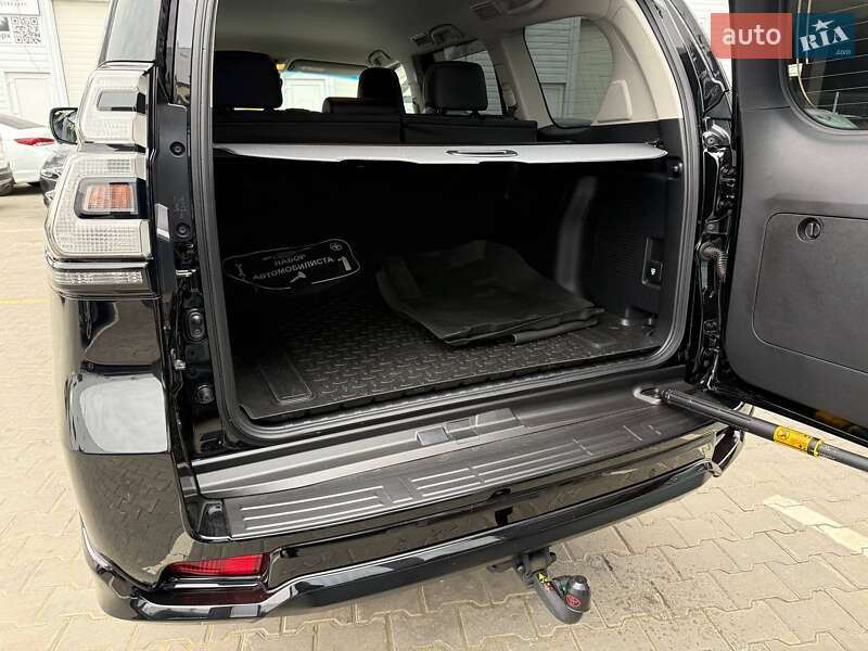 Внедорожник / Кроссовер Toyota Land Cruiser Prado 2021 в Одессе