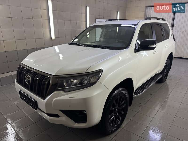 Toyota Land Cruiser Prado 2022