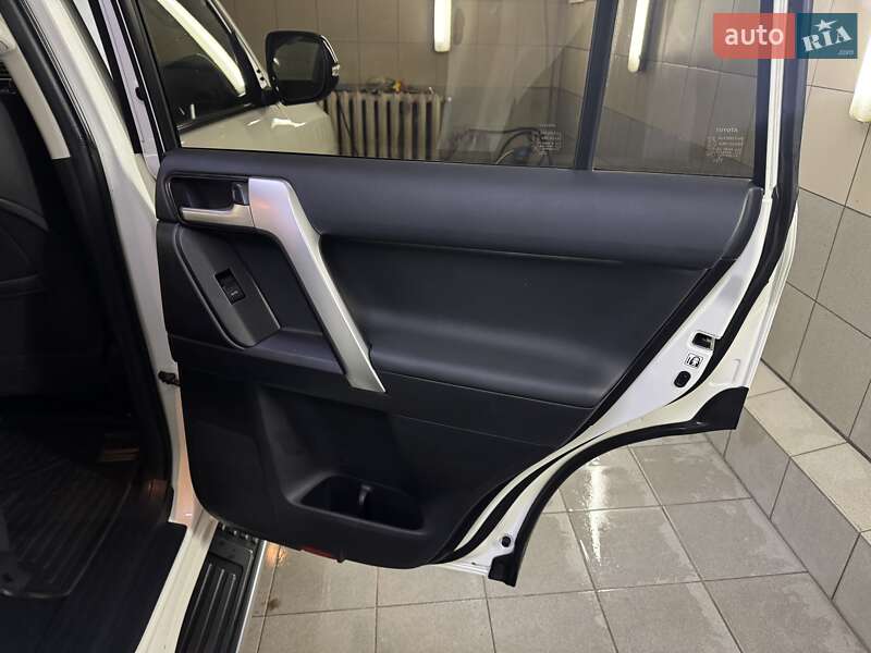 Внедорожник / Кроссовер Toyota Land Cruiser Prado 2022 в Умани фото 24 Внедорожник / Кроссовер Toyota Land Cruiser Prado 2022 в Умани