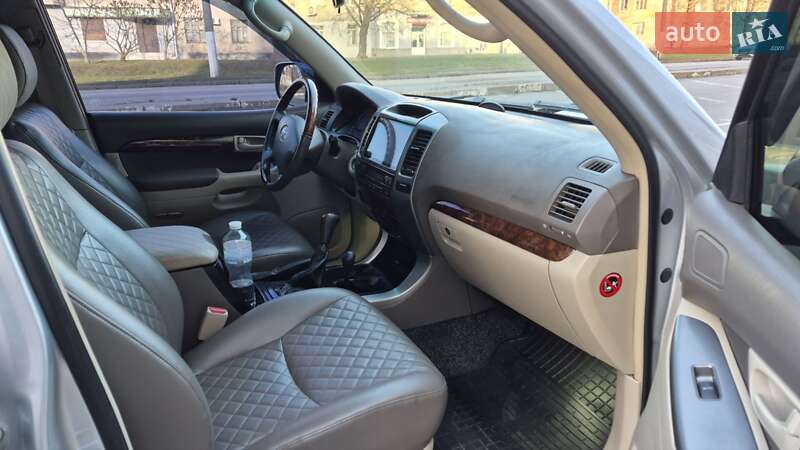 Внедорожник / Кроссовер Toyota Land Cruiser Prado 2007 в Харькове фото 7 Внедорожник / Кроссовер Toyota Land Cruiser Prado 2007 в Харькове