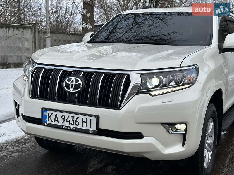 Внедорожник / Кроссовер Toyota Land Cruiser Prado 2019 в Мукачево