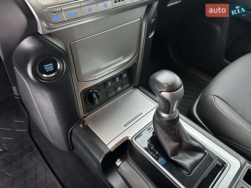 Внедорожник / Кроссовер Toyota Land Cruiser Prado 2019 в Мукачево